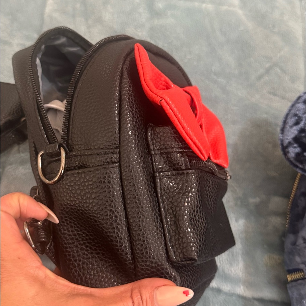Kids' Black and Red Bow Backpack - Picture 6 of 7